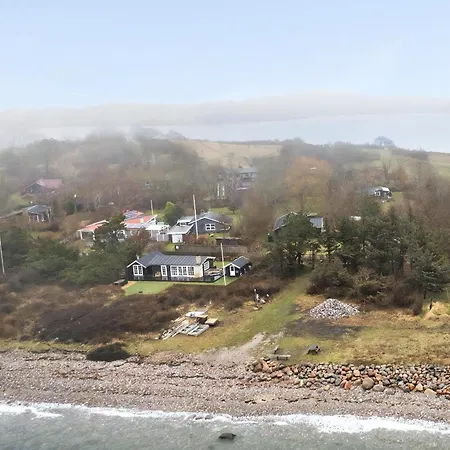 بيت للعطل In Beautiful Martofte